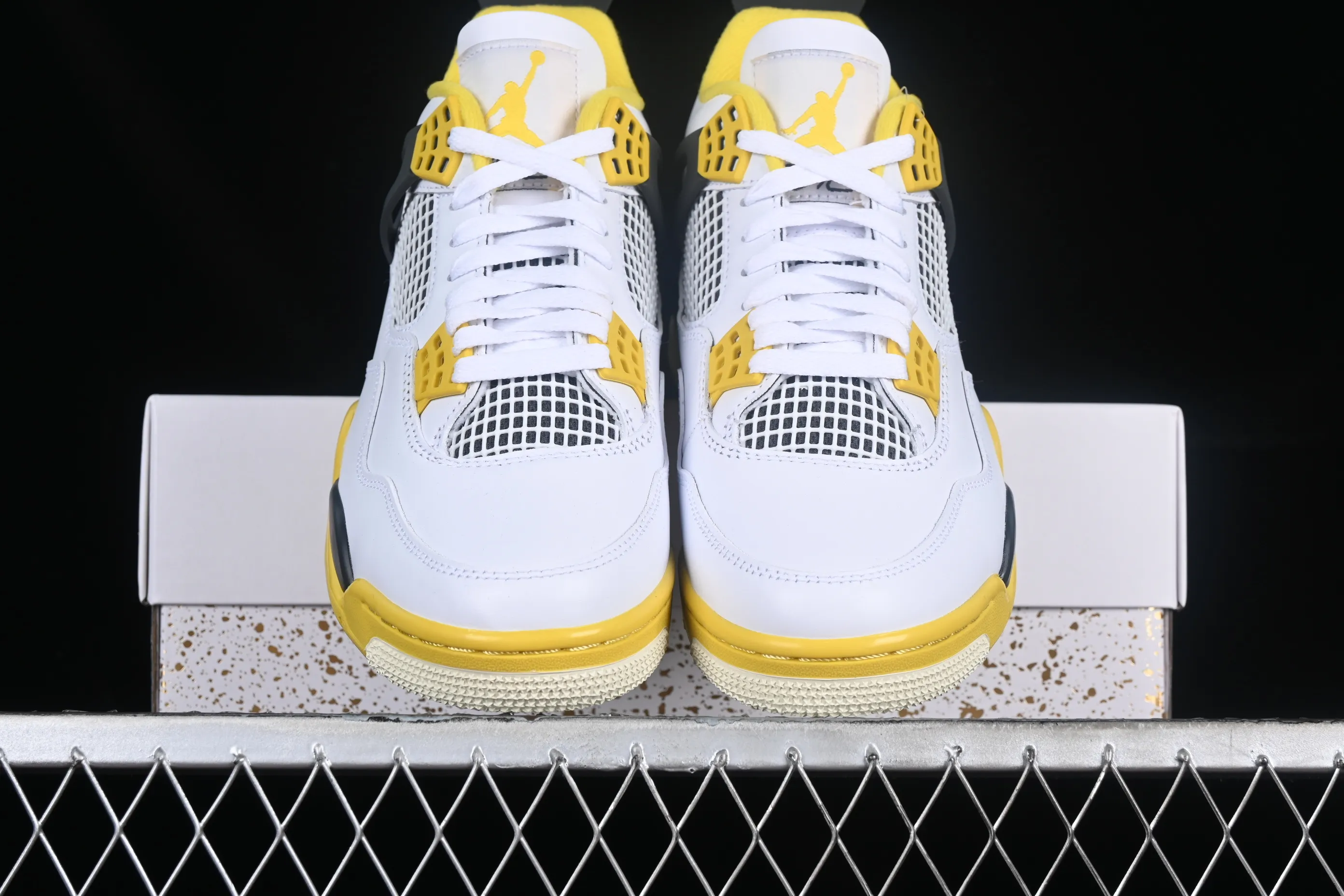 All categories Air Jordan Jordan series basketball shoes Air Jordan 4 Air Jordan 4 Retro "Vivid Sulfur" AJ4 Joe 4 White Thunder AQ9129-101